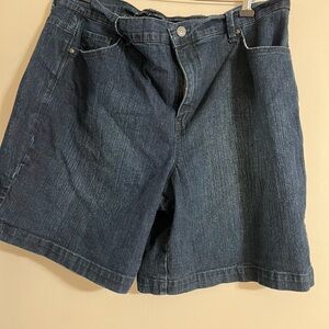 Size w18 denim shorts. Only worn once